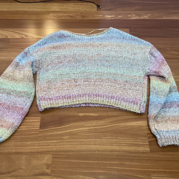 urban outfitters sweater - Picture 3 of 4